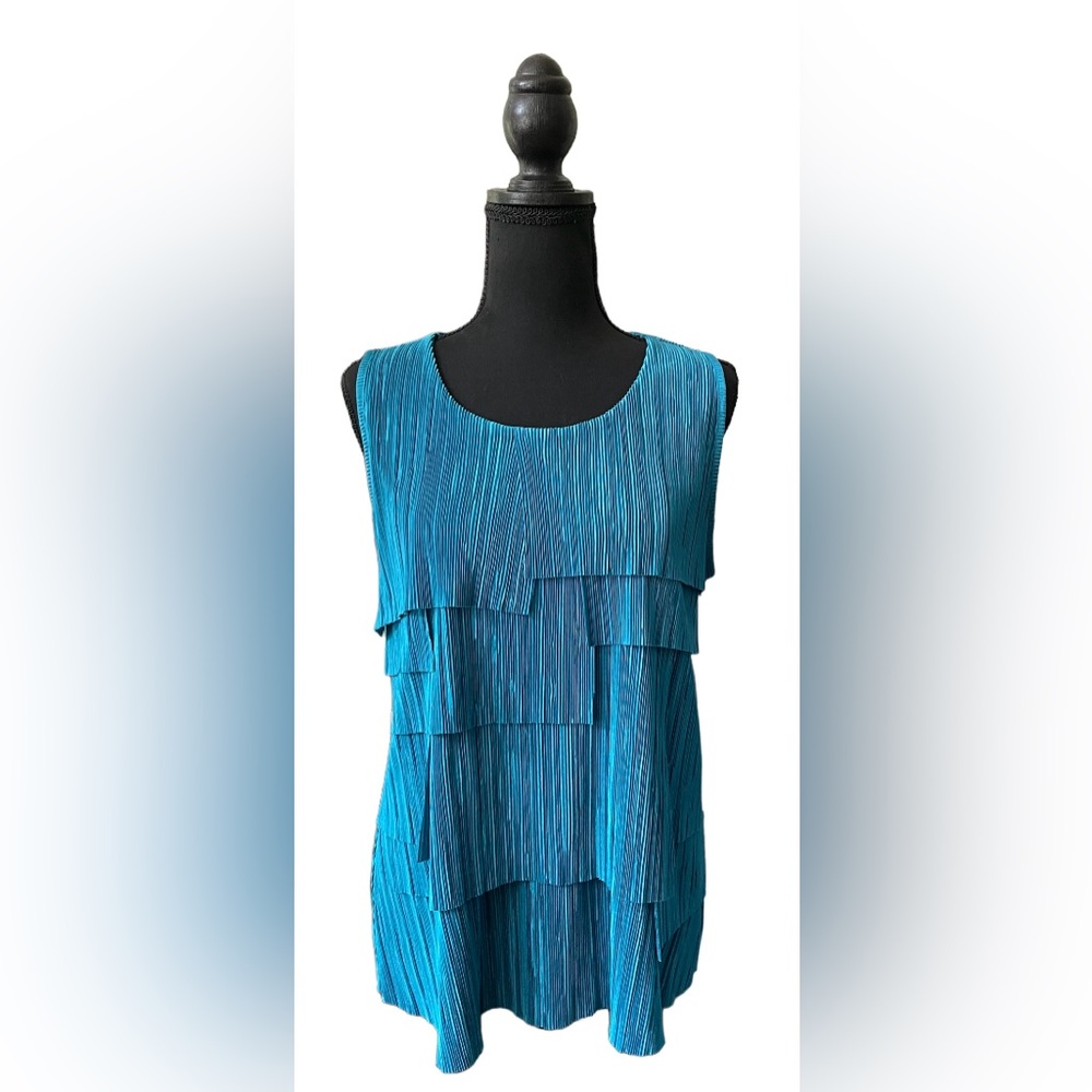 Dress Barn: Teal Blue Tiered Flapper Style Blouse